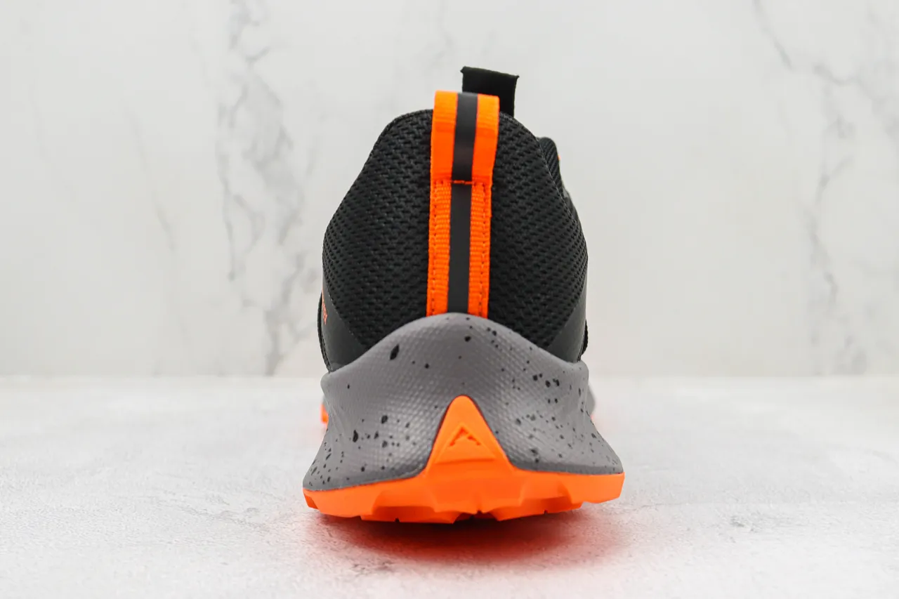 Nike काली नारंगी जाली और सिंथेटिक अपर GORE-TEX वॉटरप्रूफिंग रनिंग शूज 9