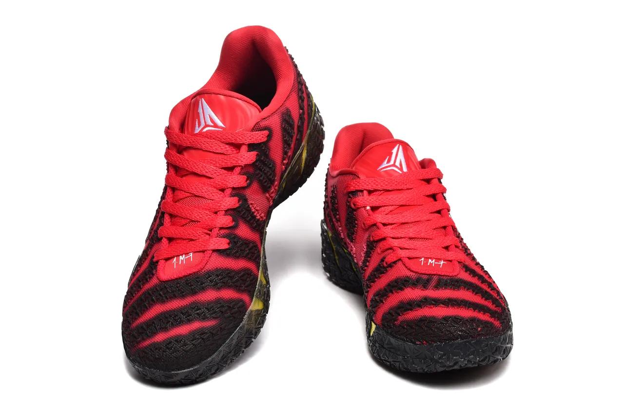 Nike Black Red Engineered Knit Upper Striped Pattern Running Shoes 2