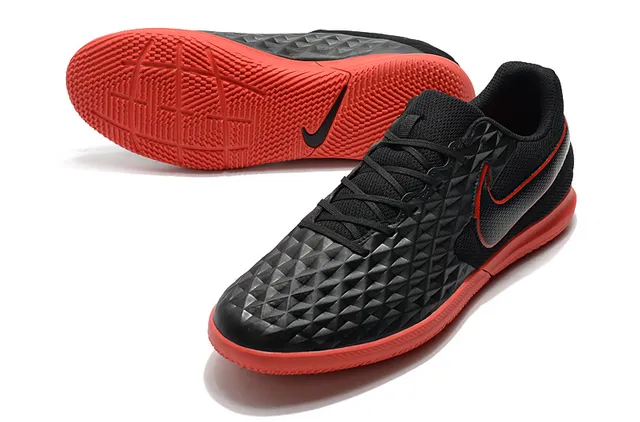 Nike Black Red Quilted Diamond-Textured Upper Low-Cut Collar Indoor Soccer Shoes 11