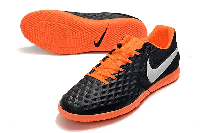Nike Black Red Quilted Diamond-Textured Upper Low-Cut Collar Indoor Soccer Shoes 24