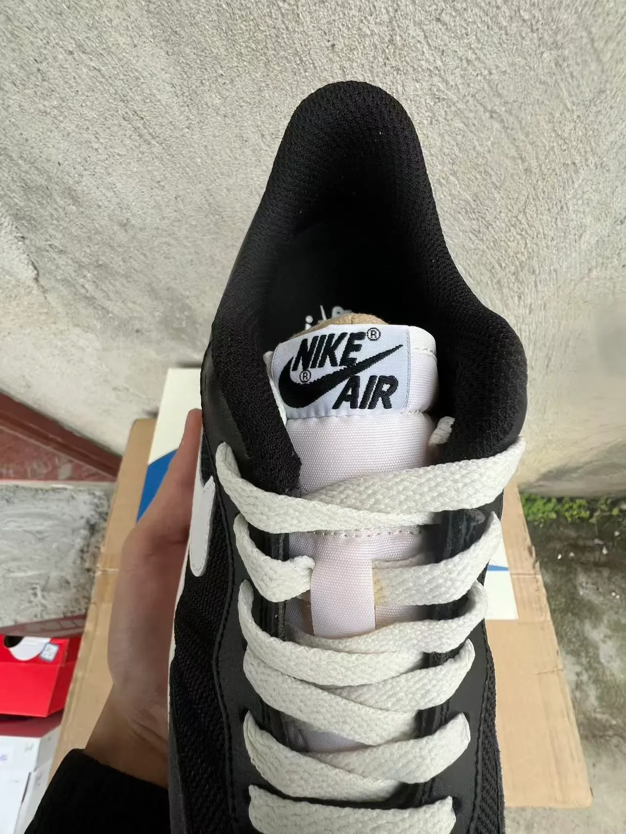 Nike Black White Low-Top Suede-Mesh Upper Lifestyle Sneakers 3