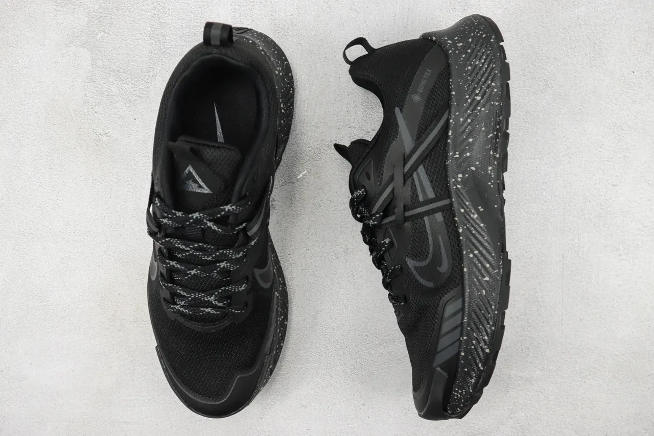 नाइके काला सफेद Mesh Upper GORE-TEX वॉटरप्रूफ रनिंग शूज 3