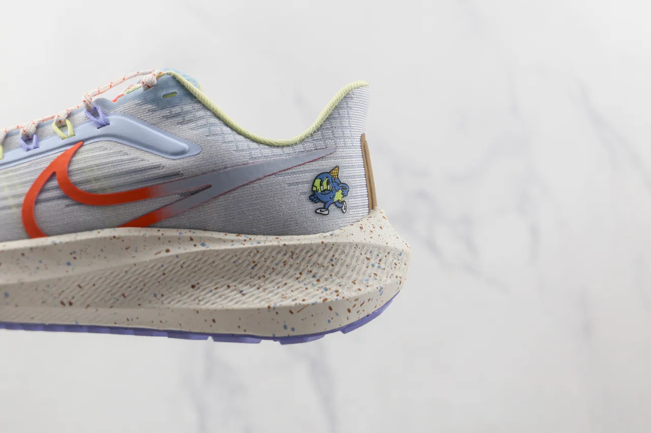 Nike Chaussures de course bleu orange avec upper en maille tricotée, semelle intermédiaire en mousse avec taches 7