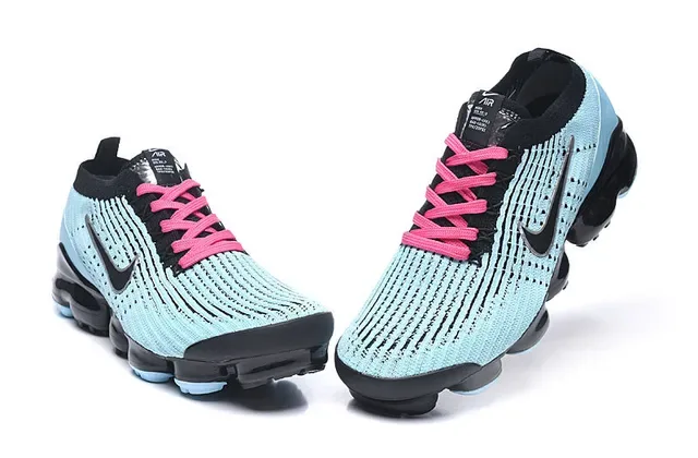 Nike 蓝粉 Flyknit 鞋面 可见 Air Cushioning 单元 生活方式运动鞋 3