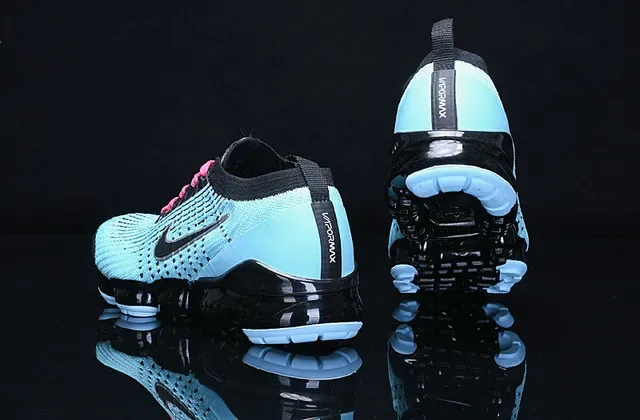 Nike 蓝粉 Flyknit 鞋面 可见 Air Cushioning 单元 生活方式运动鞋 8