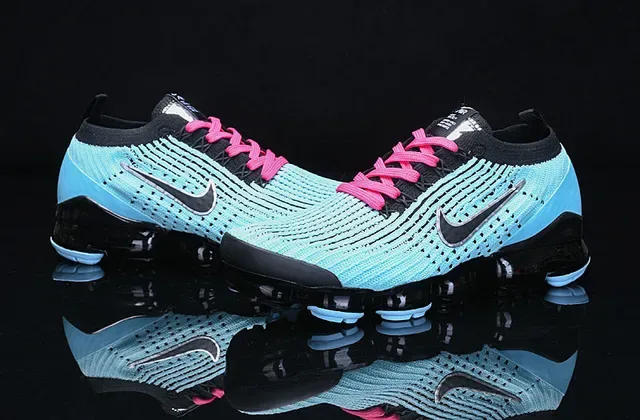 Nike 蓝粉 Flyknit 鞋面 可见 Air Cushioning 单元 生活方式运动鞋 10