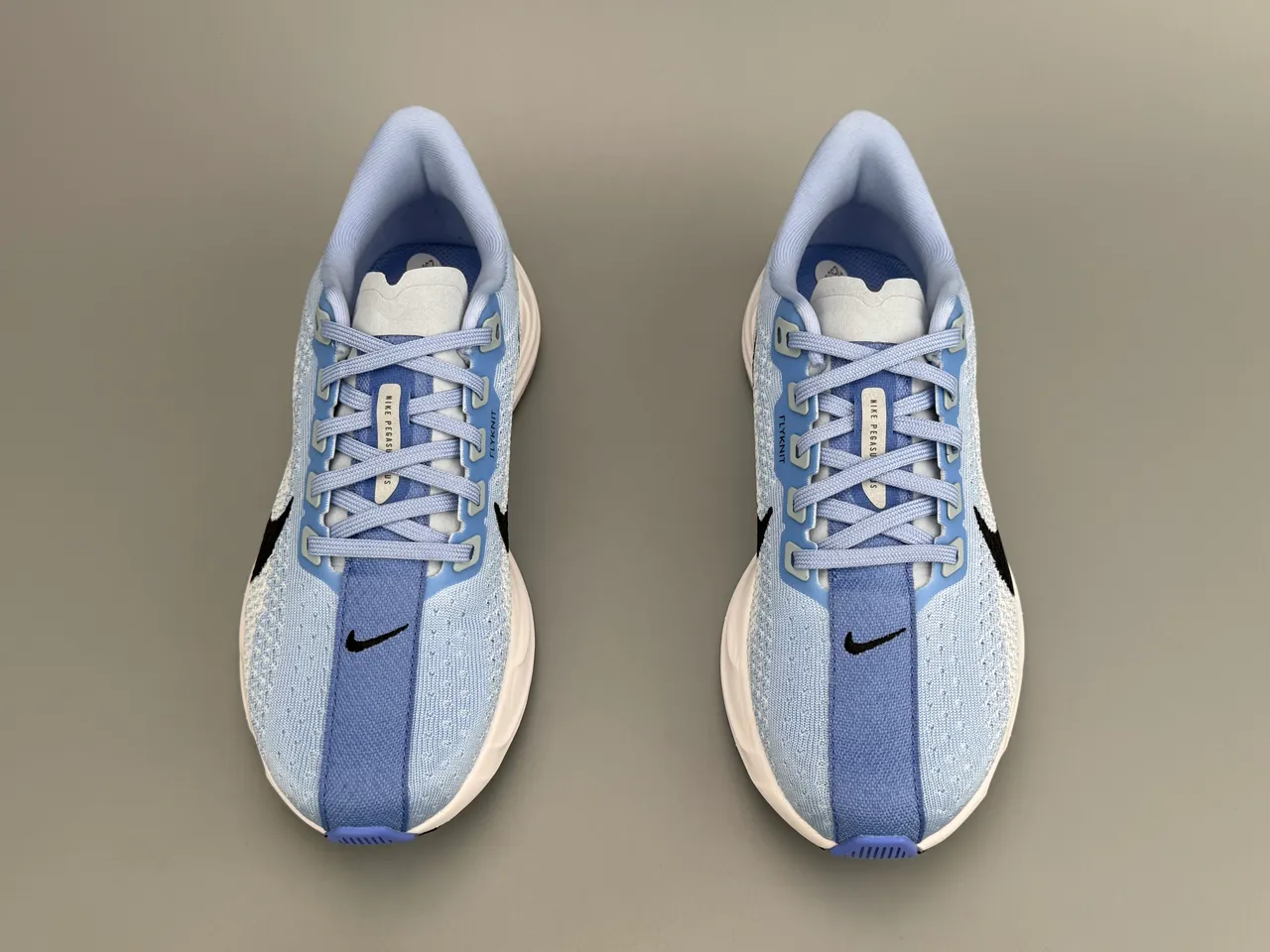Nike Blue White Engineered Knit Upper Full-Length ZoomX Midsole Running Shoes 9