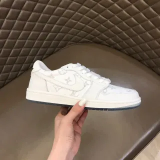 Nike Dunk Low Monogram أبيض سنيكرز لايف ستايل