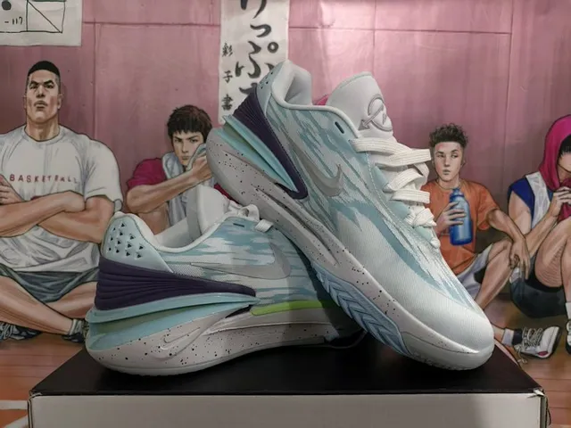 Nike Firefly White Blue Wave-Pattern Synthetic Overlays Lightweight Mesh Upper Basketball Shoes 2