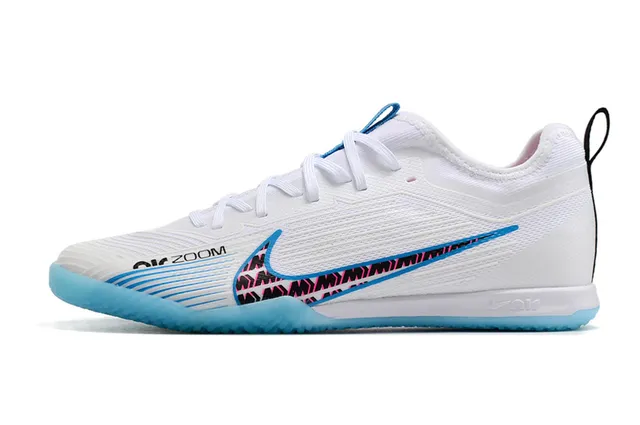 Nike सुनहरा काला धातुकी तांबा ऊपरी लेस और कॉलर इनडोर सॉकर जूते 21