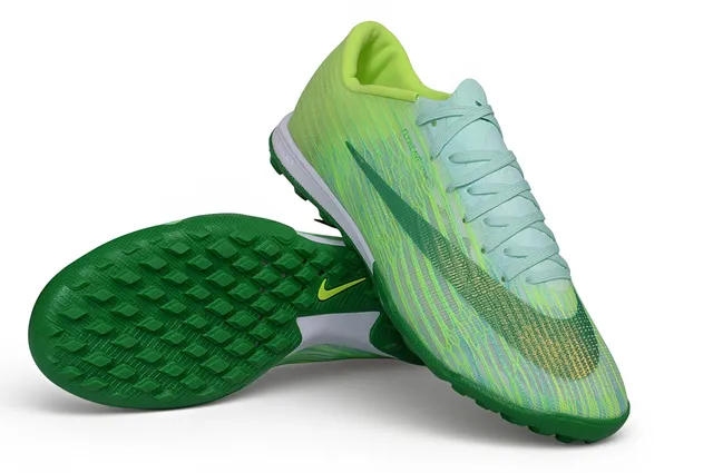 Nike 绿色黄色针织鞋面渐变草地足球鞋 2