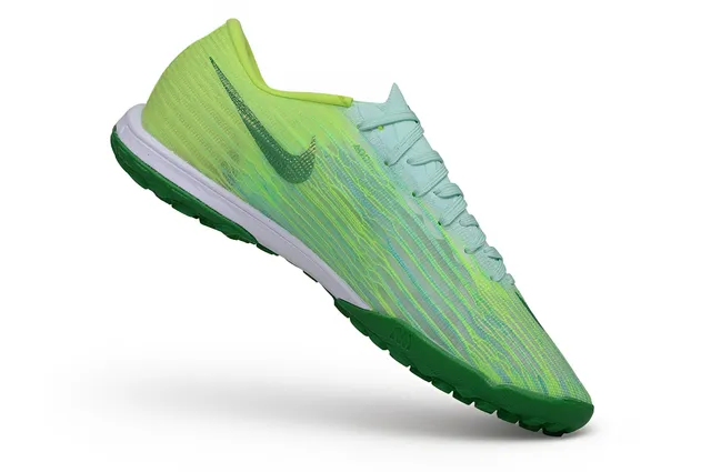 Nike 绿色黄色针织鞋面渐变草地足球鞋 7
