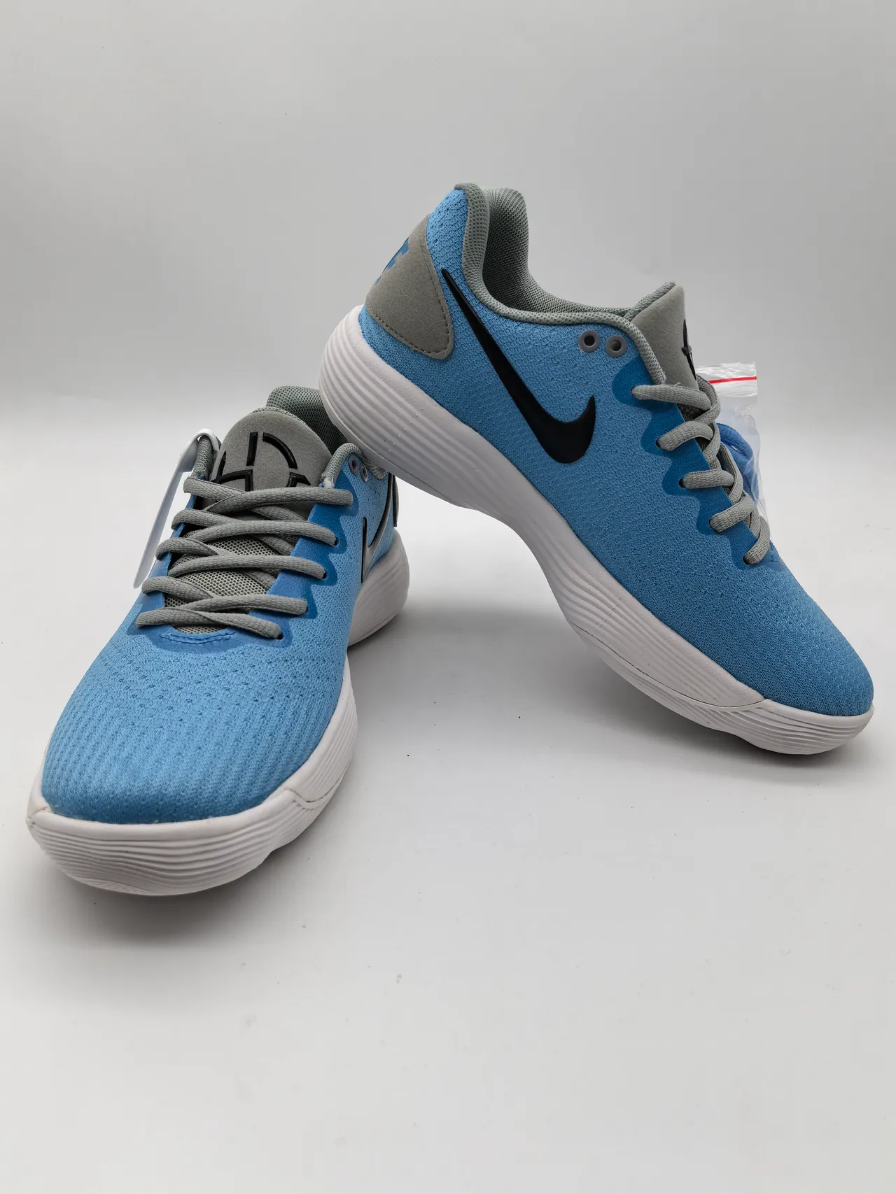 Nike Hyperdunk Blue Gray Low-Top Silhouette Sculpted Wavy White Midsole Basketball Shoes 2