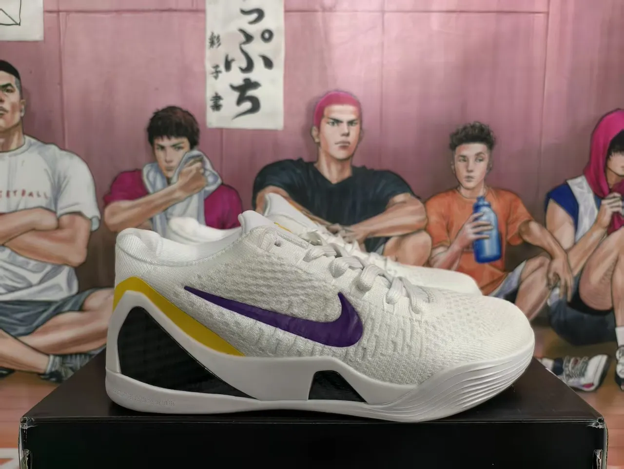Nike Kobe 4 Protro White Purple Yellow Tênis de Basquete 4