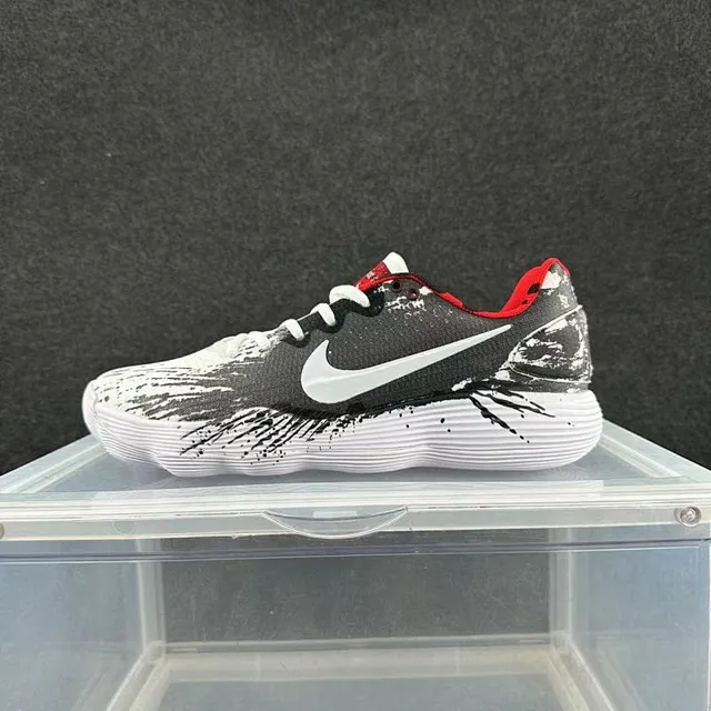 Nike LunarEpic Low Flyknit Black Red جزء علوي من التنسج وسطة رغوية مموجة أحذية جري 2