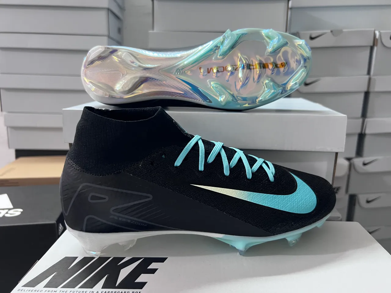 Nike Mercurial Superfly أحذية كرة القدم السوداء الفيروزية البراقة للأرضية الصلبة 2