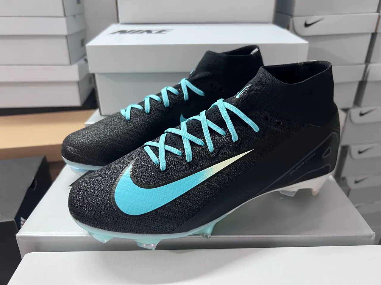 Nike Mercurial Superfly أحذية كرة القدم السوداء الفيروزية البراقة للأرضية الصلبة 8
