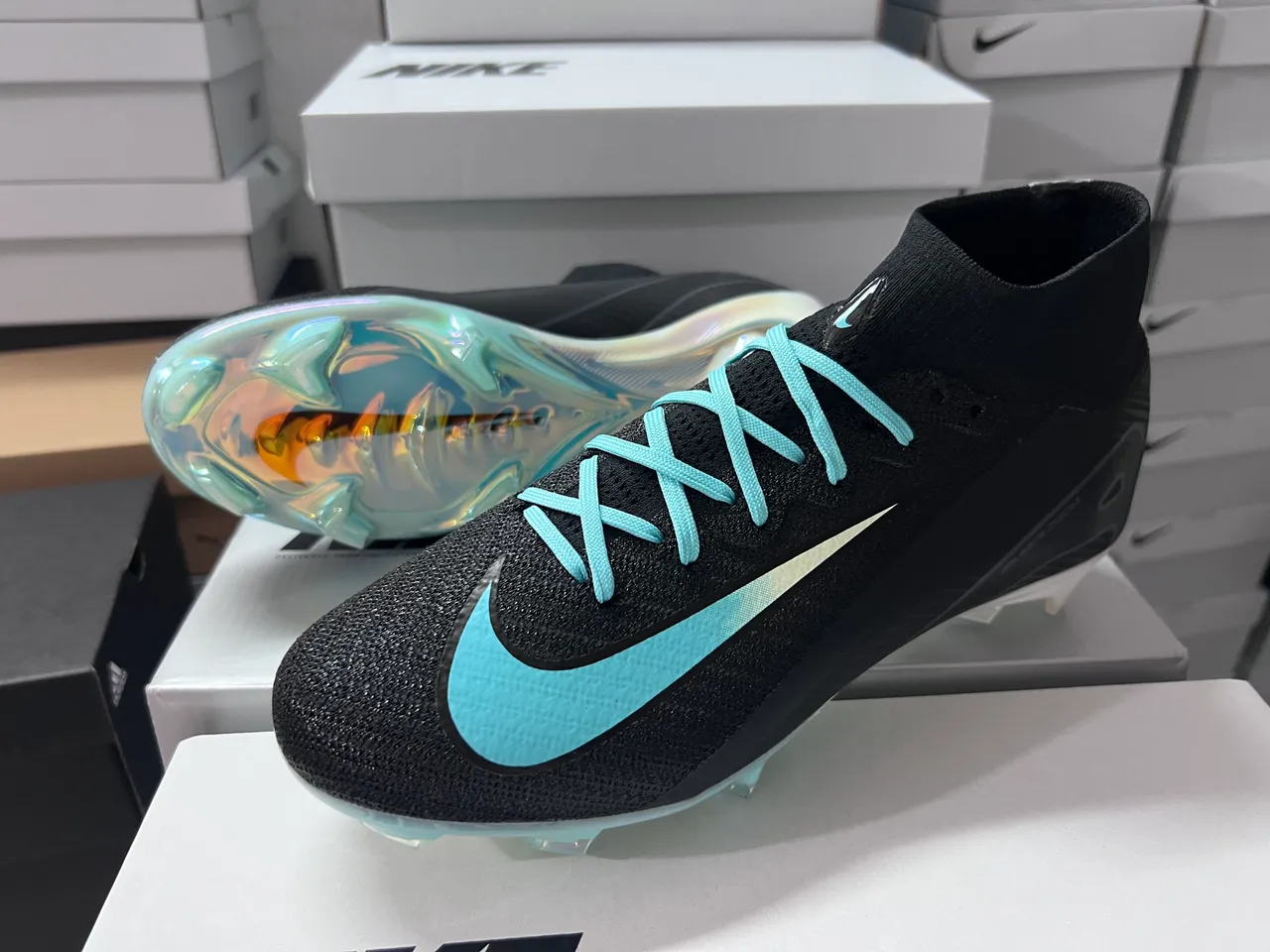 Nike Mercurial Superfly أحذية كرة القدم السوداء الفيروزية البراقة للأرضية الصلبة 9