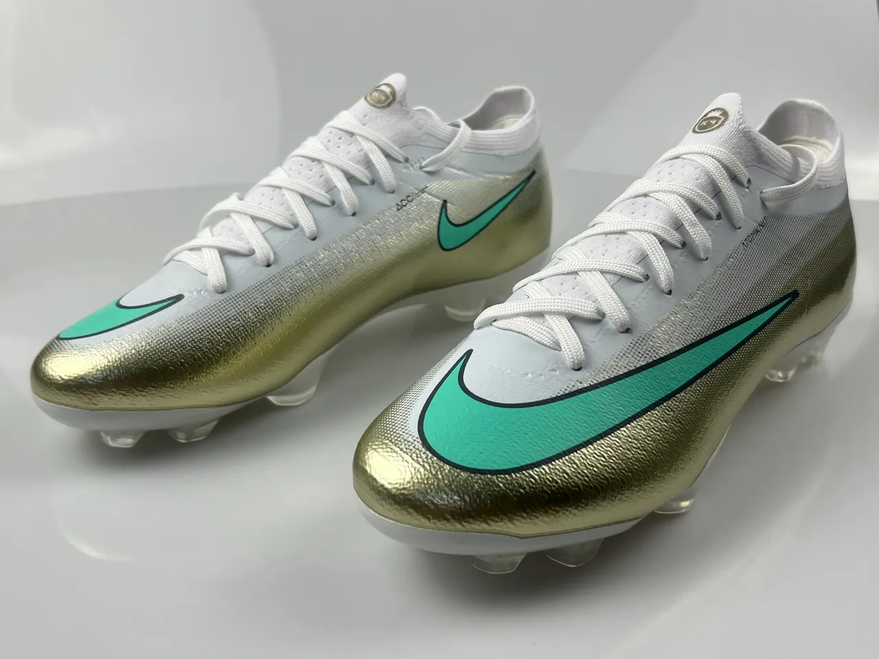 Nike Mercurial Vapor Superposition métallique dorée verte Mint Swoosh Firm-Ground Chaussures de football 2