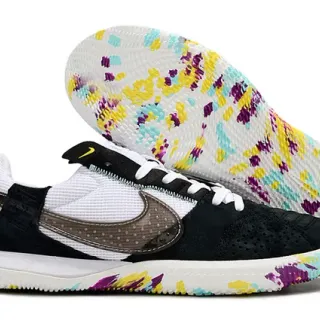 Nike حذاء رياضي متعدد الألوان أسود منخفض الارتفاع مثقوب من جلد ناعم رأس الحذاء