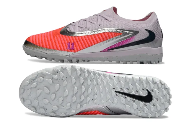 Nike برتقالي وردي محبوك علوي عاكس فضي Swoosh عشب صناعي كرة القدم أحذية 5