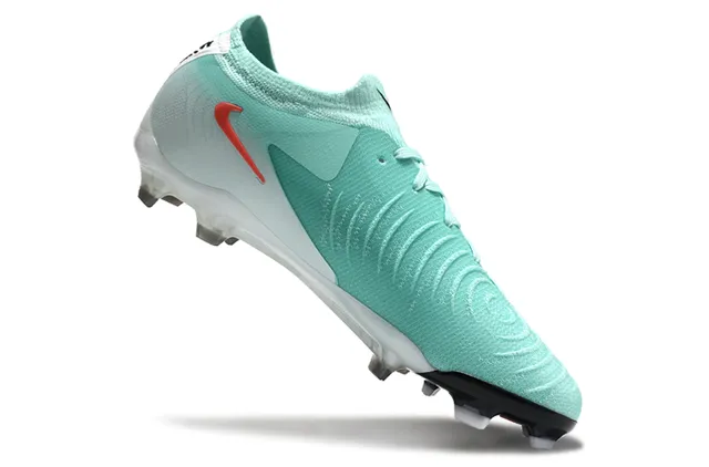 Nike Phantom GT verde menta e vermelho Sapatos de futebol para solo firme 2