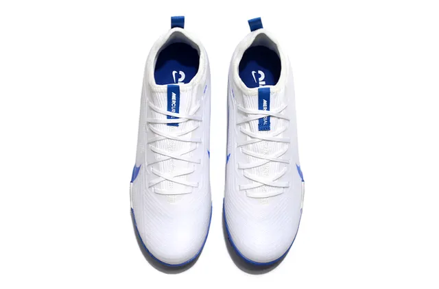 Nike Phantom GT White Blue Knit Upper Integrated Collar Turf Soccer Shoes 2