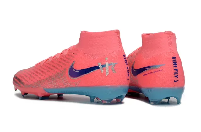 Nike chaussures de football rose et bleu, empeigne en maille haute, col de chaussette, terrain ferme 4