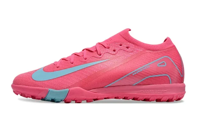 Nike Chuteira de Futebol Turf com Upper em Tricô e Língua Integrada Rosa e Azul 8