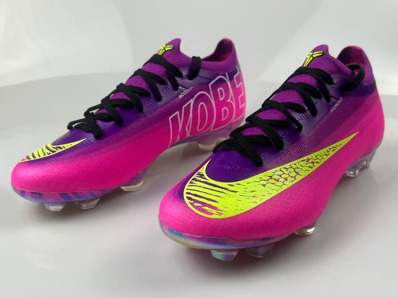 Nike Pink Purple Knit Upper Iridescent Soleplate Firm-Ground Soccer Shoes 3