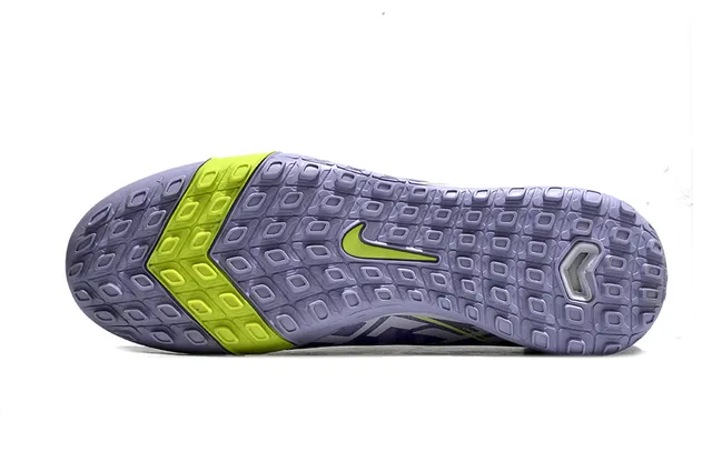 Nike Sapatos de futebol turf com upper de malha roxo e amarelo, gola baixa 6