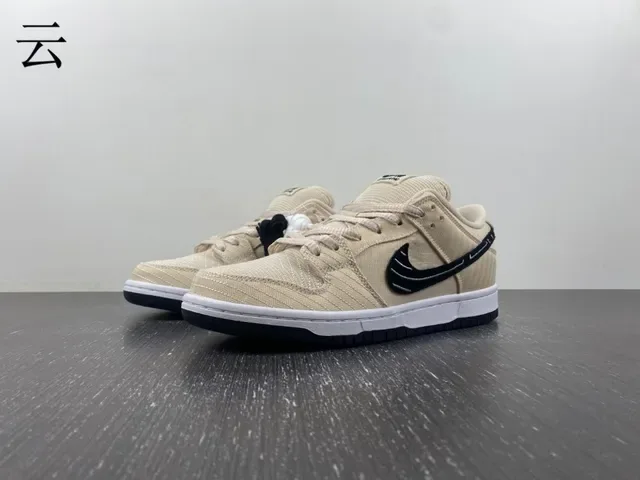 Nike SB Dunk Low Beige Black White Skateboard Shoes 4