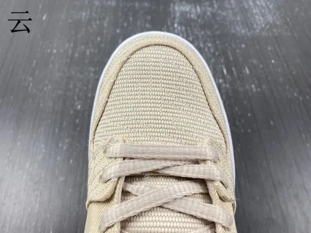 Nike SB Dunk Low Beige Black White Skateboard Shoes 6