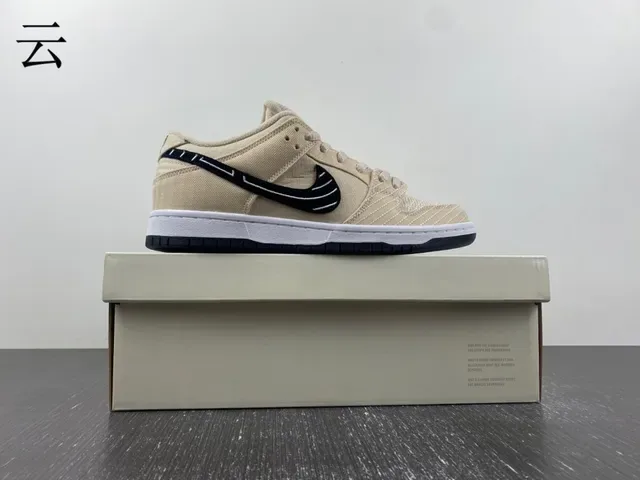 Nike SB Dunk Low Beige Black White Skateboard Shoes 10