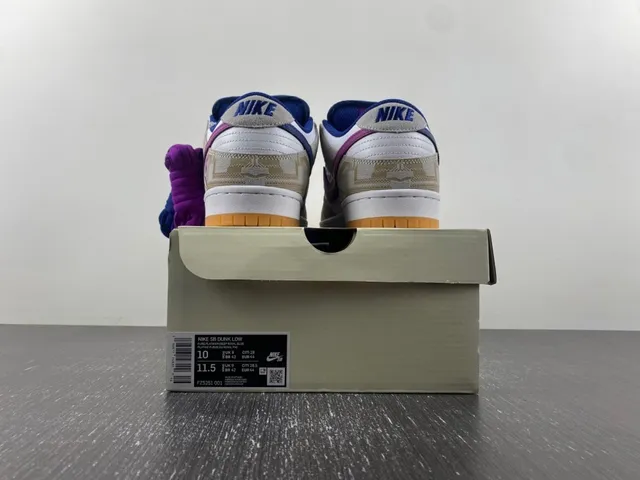 Nike SB Dunk Low beige bleu violet Signature chaussures de skateboard 17