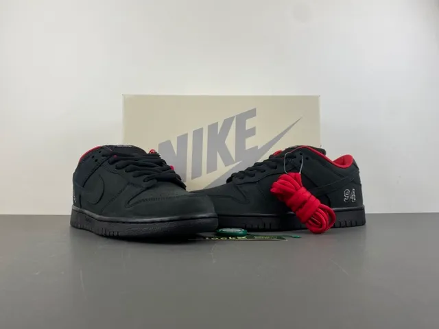 Nike SB Dunk Low Supreme काली लाल स्केटबोर्ड जूते 13