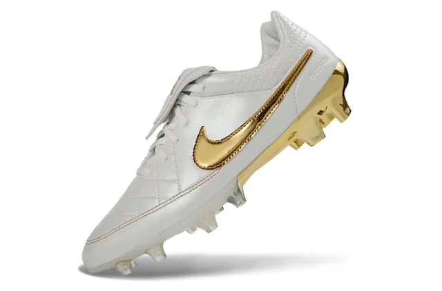 Nike Tiempo Legend Branco e Dourado campo firme Sapatos de Futebol 10