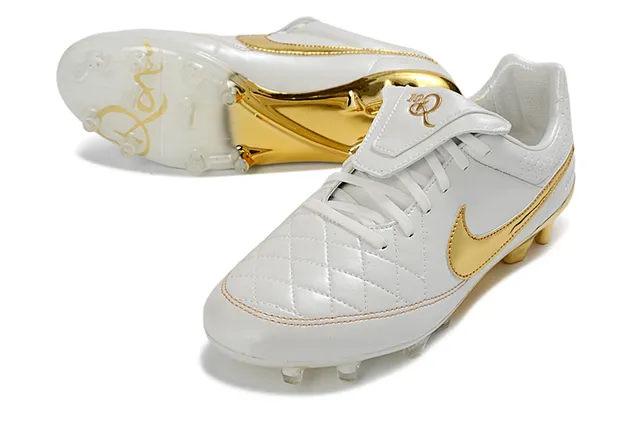 Nike Tiempo Legend Branco e Dourado campo firme Sapatos de Futebol 11