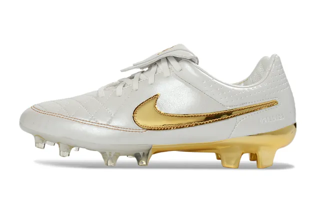 Nike Tiempo Legend Branco e Dourado campo firme Sapatos de Futebol 14