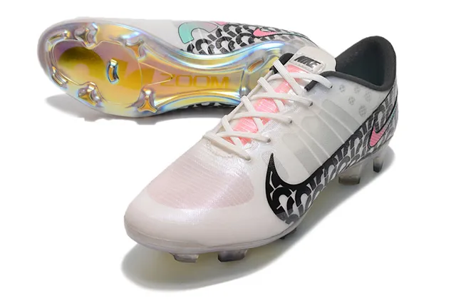 Nike أبيض أسود منخفض القطع مربوط بالأربطة علو شبكي اصطناعي أرض صلبة كرة القدم أحذية 6