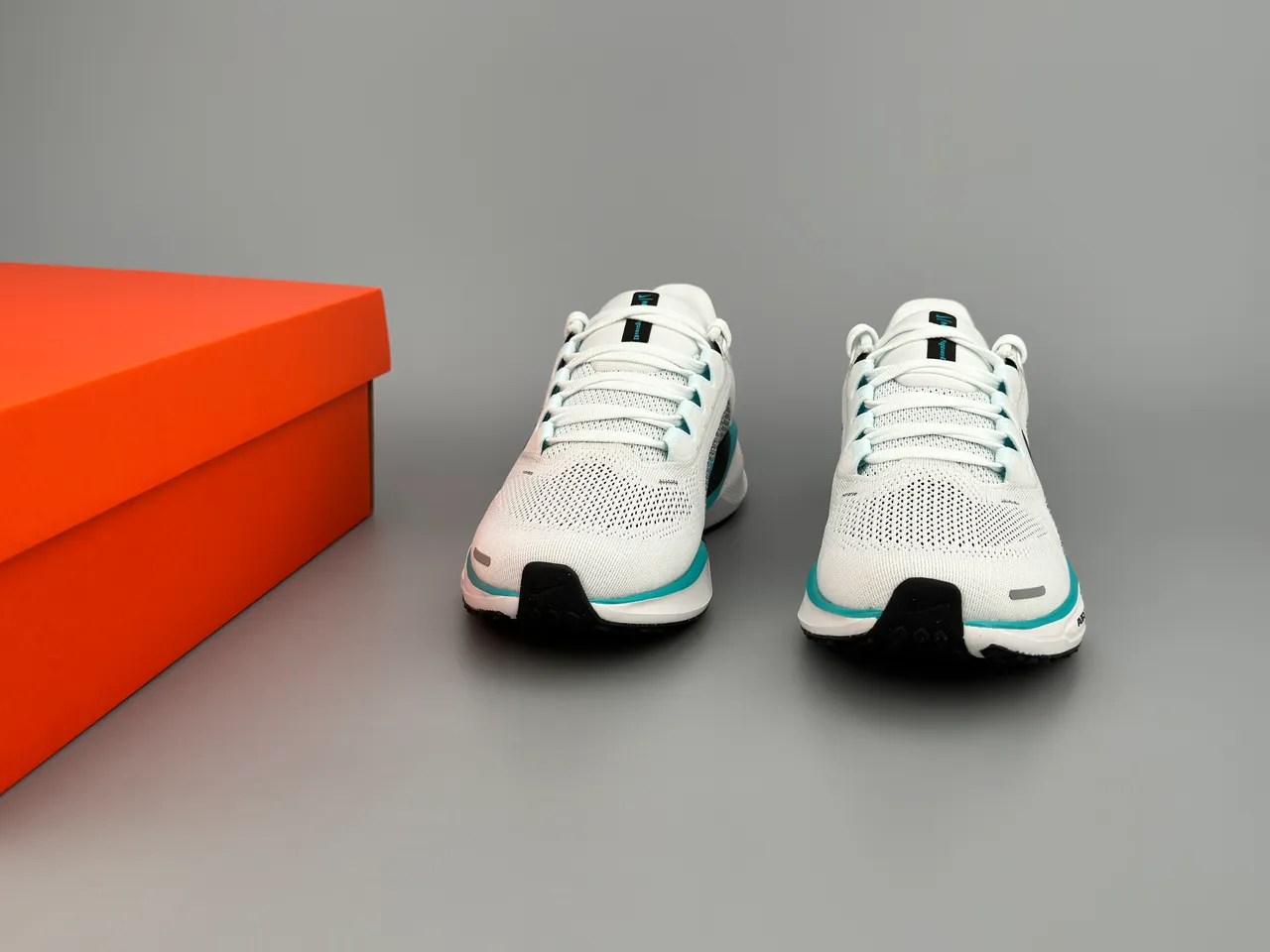 Nike White Blue Engineered Knit Upper Visible Air Zoom Unit Running Shoes 5