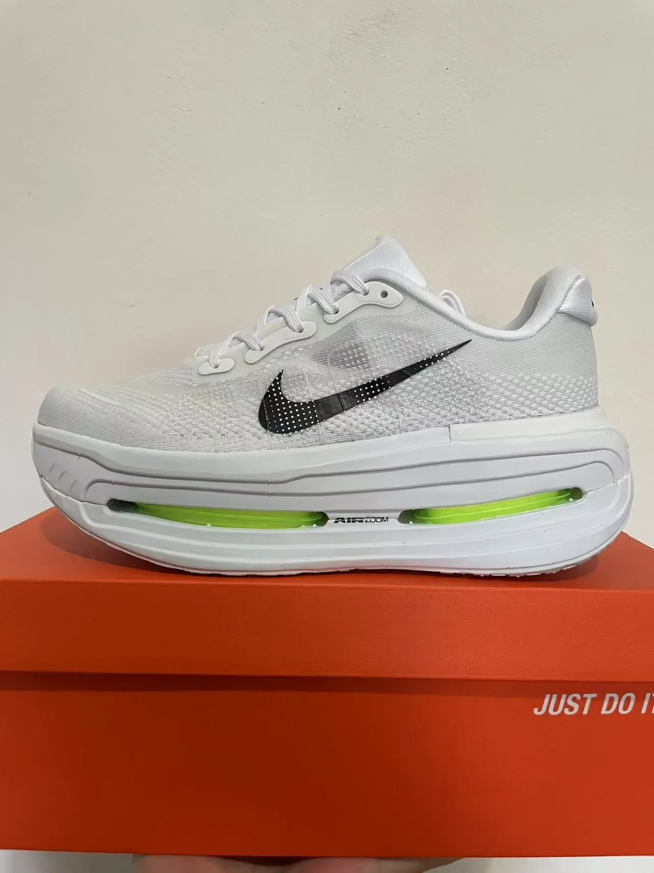 Nike White Green Knit Upper Visible Air Zoom Unit Running Shoes 3