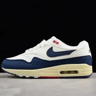 Nike Baskets Lifestyle Blanc Navy Low-Top Layered Cuir-Mesh Supérieur