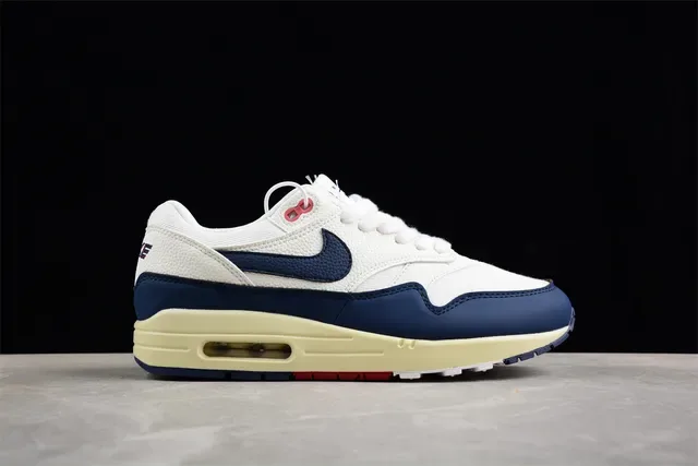 Nike White Navy Low-Top Layered Leather-Mesh Upper Lifestyle Sneakers 14