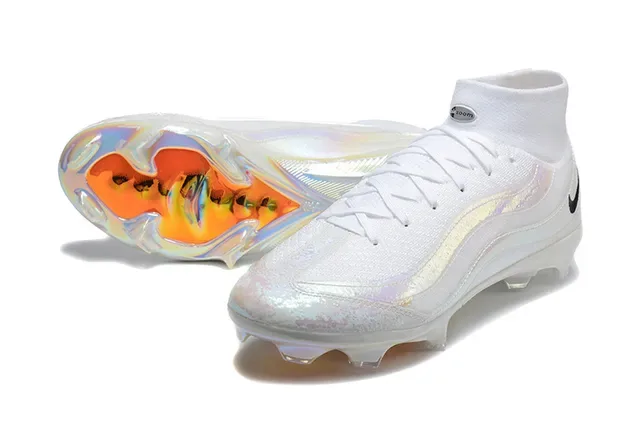 Nike 白色透明高帮虹彩合成钉鞋足球鞋 7