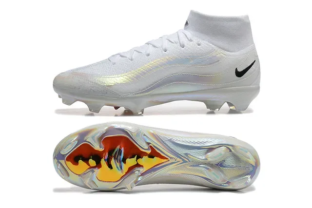 Nike 白色透明高帮虹彩合成钉鞋足球鞋 9