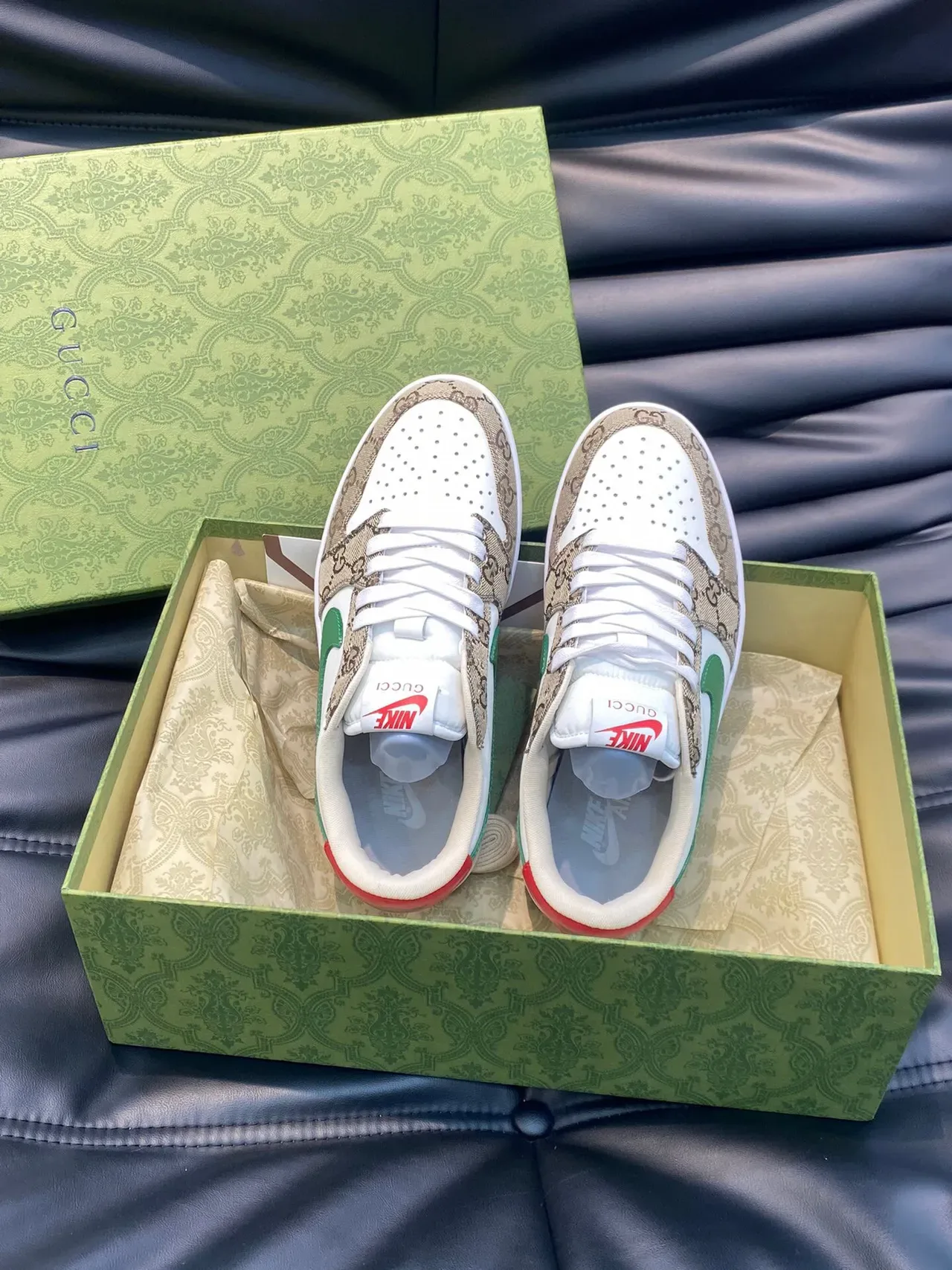 Nike x Gucci Air Jordan 1 Low GG Monogram أبيض أخضر أحمر حذاء لايف ستايل 4