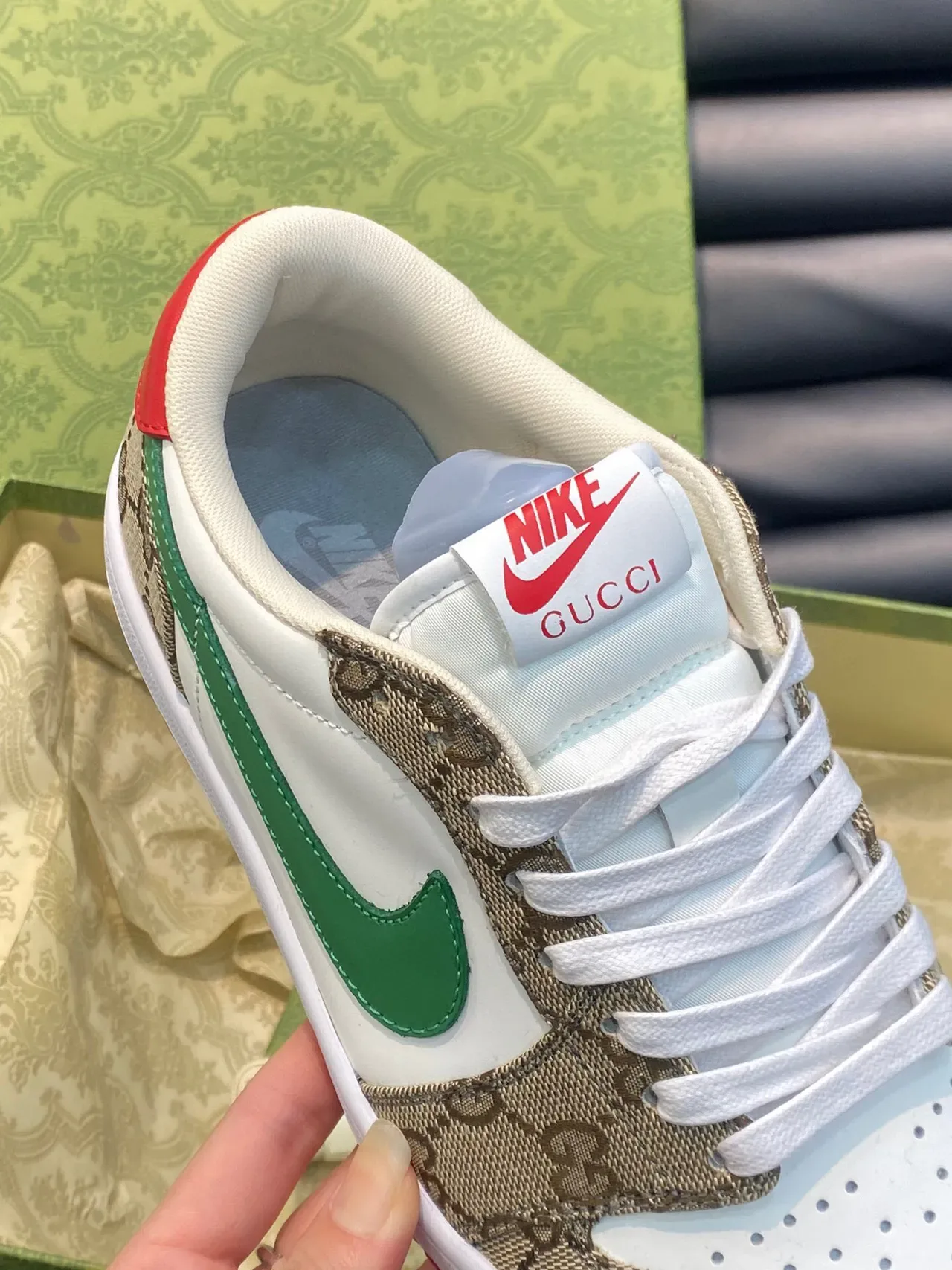 Nike x Gucci Air Jordan 1 Low GG Monogram أبيض أخضر أحمر حذاء لايف ستايل 8