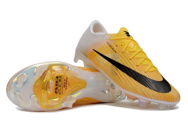 Nike Chaussures de football jaunes blanches avec upper Flyweave tricoté translucide Air Zoom semelle pour terrain ferme 4