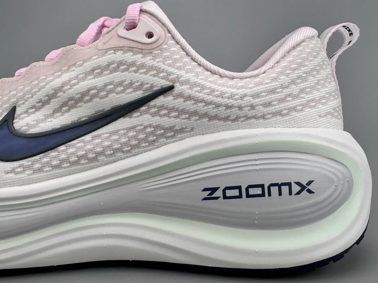 Nike ZoomX Invincible Run Pink Navy Engineered Mesh Upper Wavy Layered Midsole Running Shoes 3